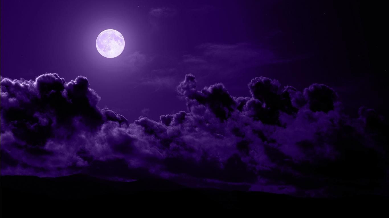 Với màu tím tràn đầy mặt trăng trên hình nền, bạn sẽ bị thu hút bởi sự thần tiên và bất tận của vũ trụ. Hãy chiêm ngưỡng bức ảnh này để cảm nhận sự hoàn hảo mang đến bởi thiên nhiên.