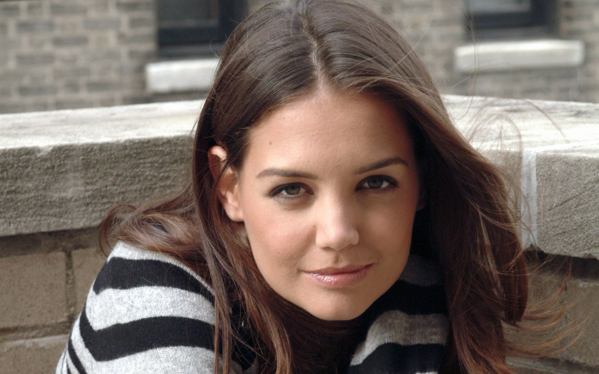 Katie Holmes Wallpapers on WallpaperDog