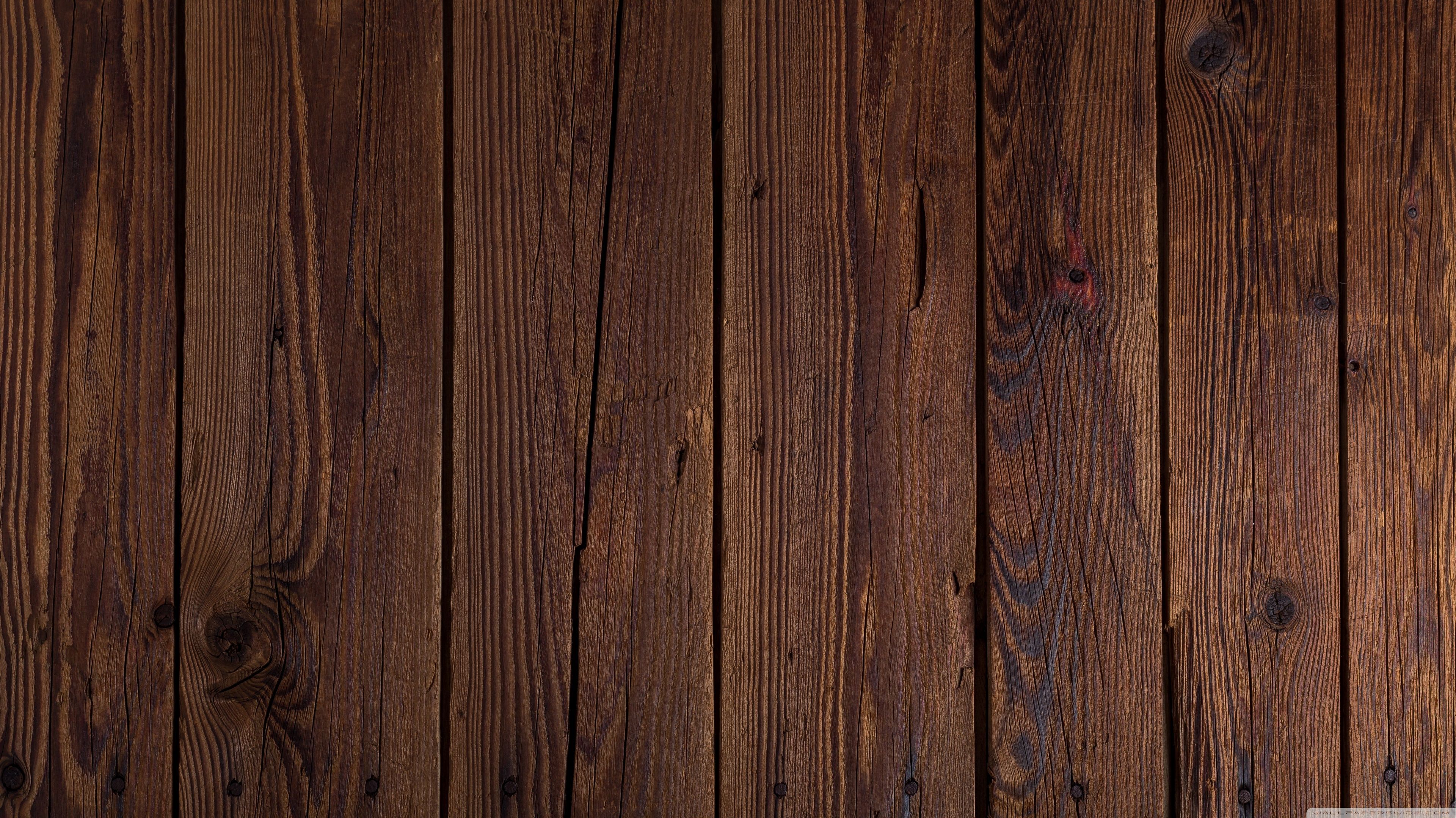 Gỗ: Vẻ đẹp tự nhiên và độc đáo của gỗ được tường thuật hoàn hảo trong bức tranh này. Khai thác tối đa sự kết hợp của các loại gỗ quý hiếm, hãy cảm nhận sự tinh tế và trang nhã kết hợp với độ bền của gỗ.