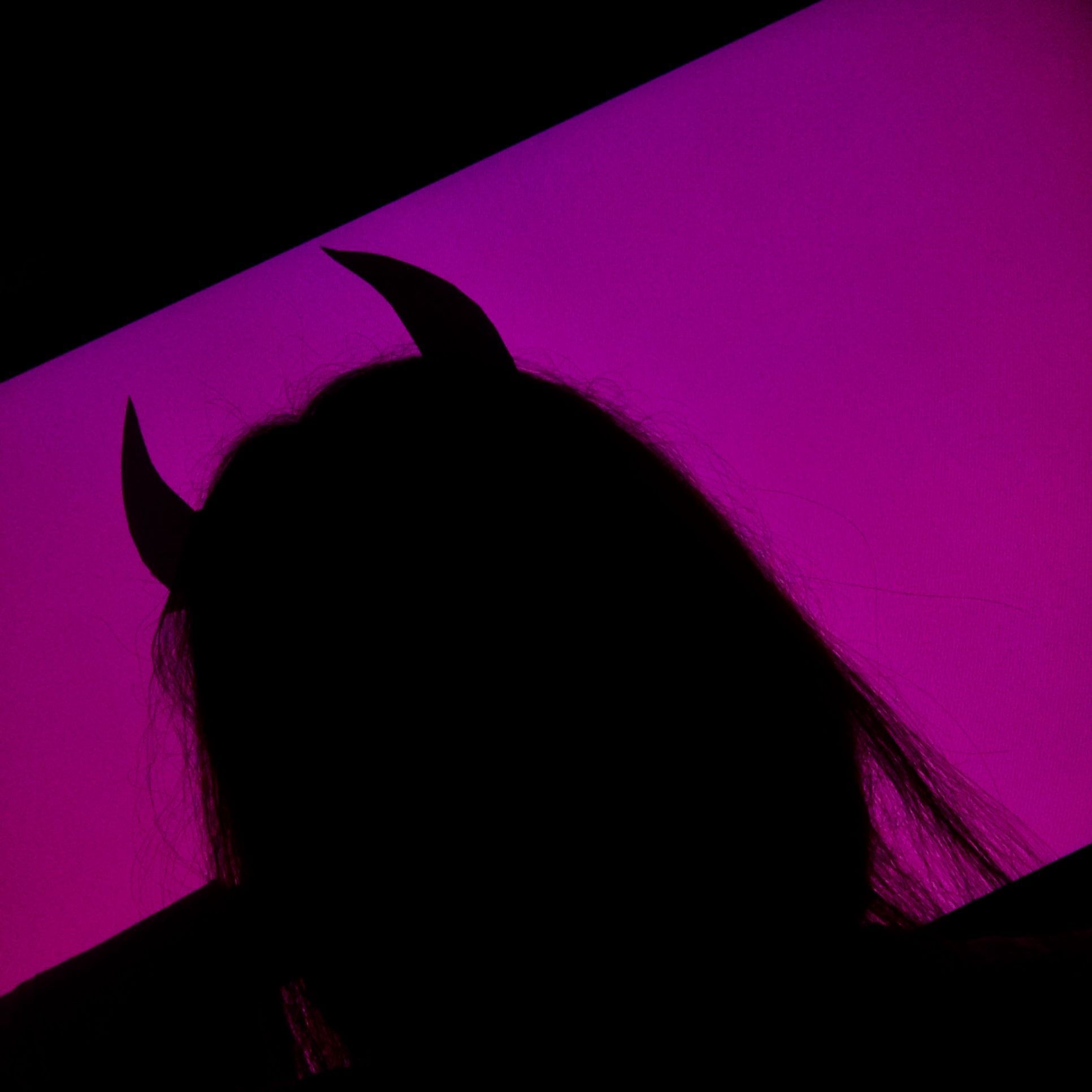 Featured image of post Devil Silhouette Aesthetic Pink Neon silhouette street vaporwave aesthetic night bladerunner