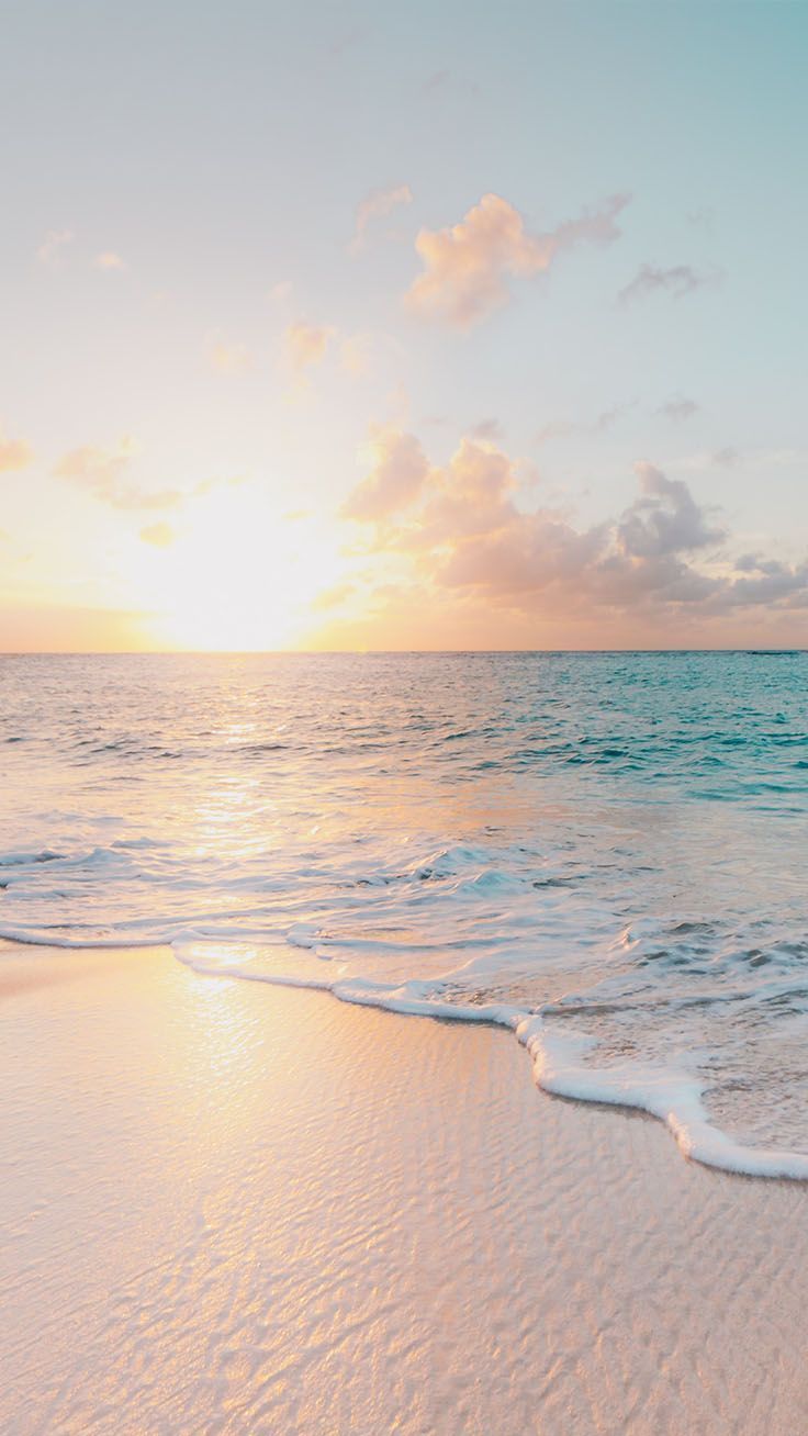 Bạn đang muốn thay đổi hình nền cho chiếc iPhone yêu quý của mình? Hãy ghé thăm chúng tôi để khám phá những hình ảnh bãi biển tuyệt đẹp. WallpaperDog cung cấp ảnh bãi biển hoàn toàn miễn phí và chất lượng cao. 