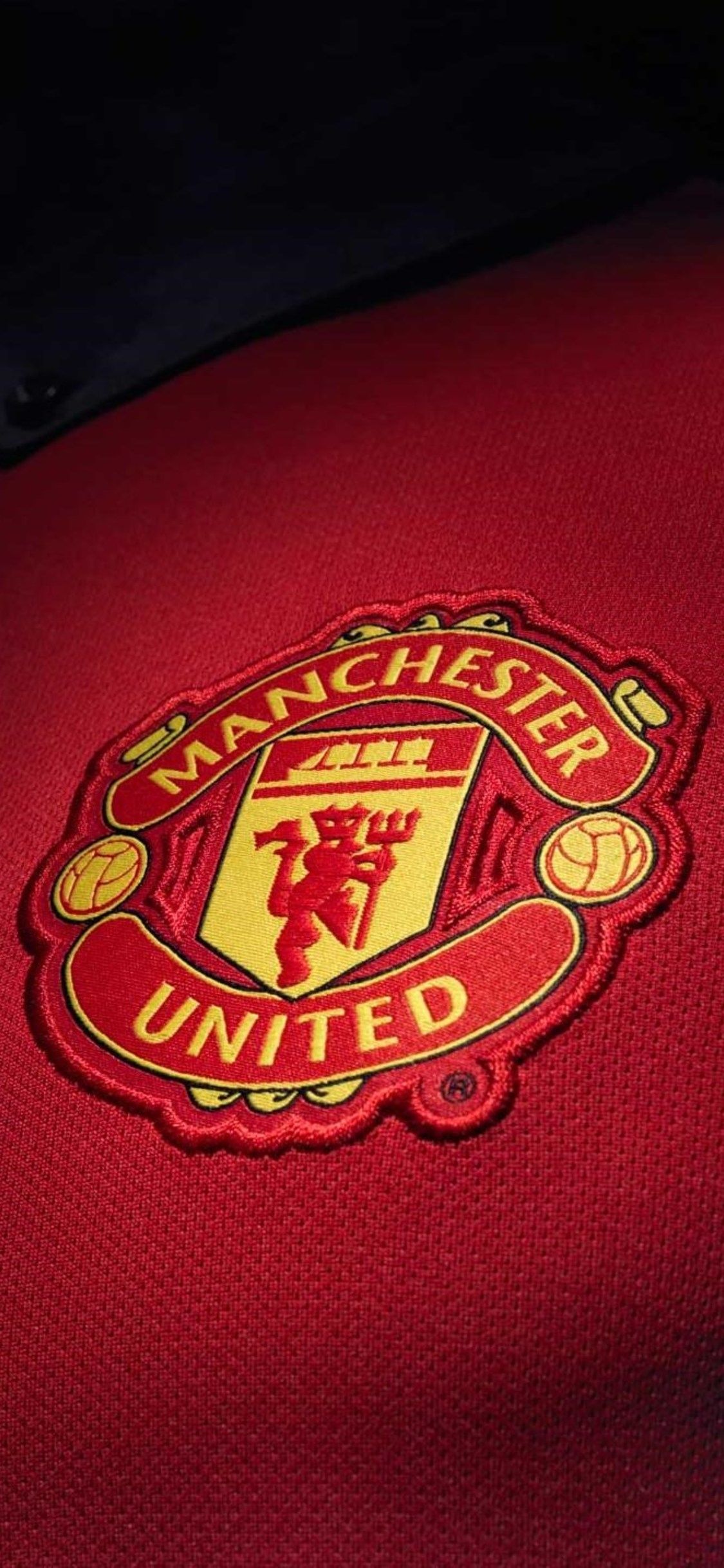 Manchester United Iphone Wallpapers On Wallpaperdog