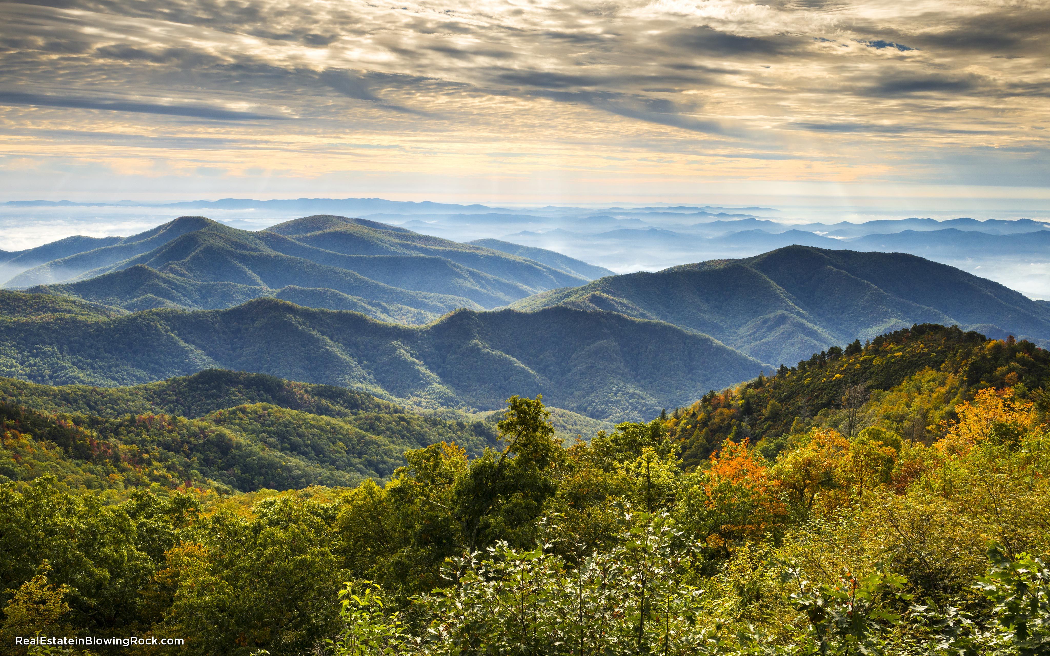 Blue ridge mountains. Ашвилл. Asheville North Carolina. Top Hills.