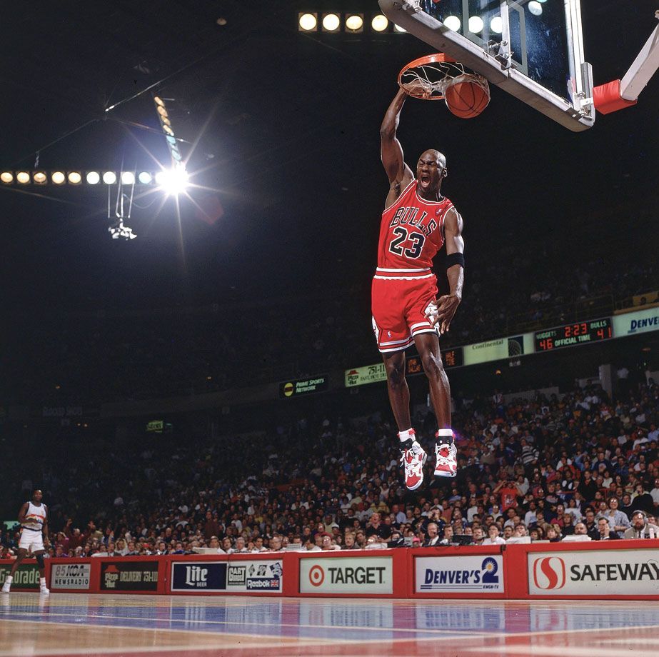 Download Michael Jordan Iconic Dunk Wallpaper