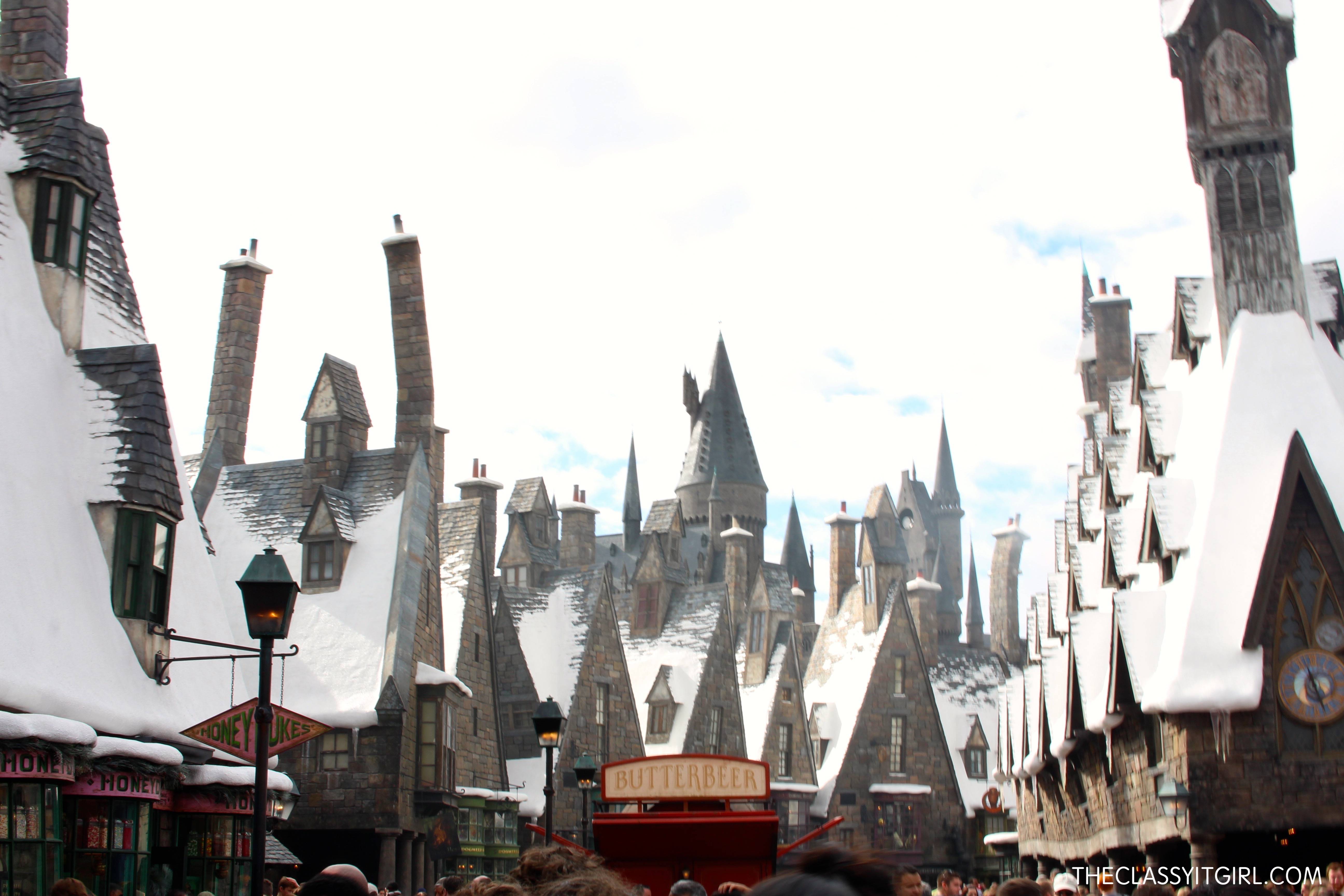 Hogsmeade Winter Phone Wallpapers on WallpaperDog