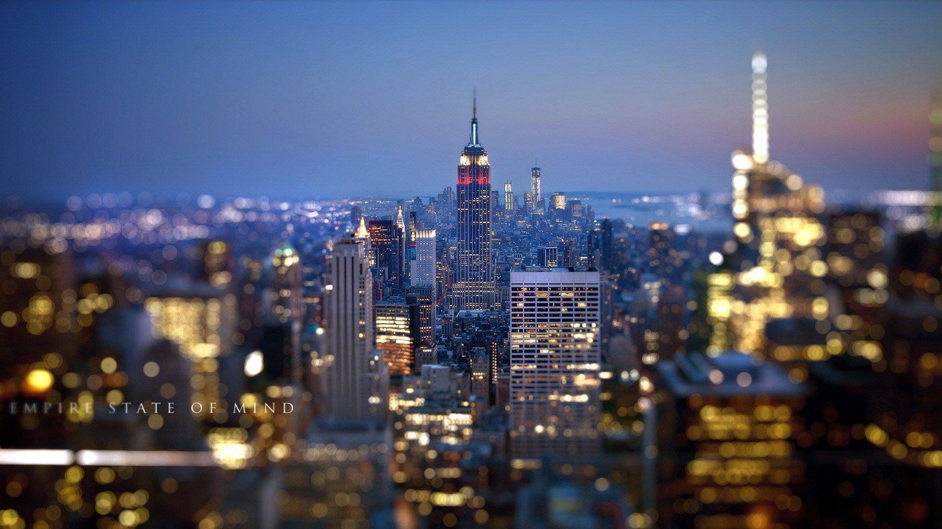 Night lights in New York 4K wallpaper download