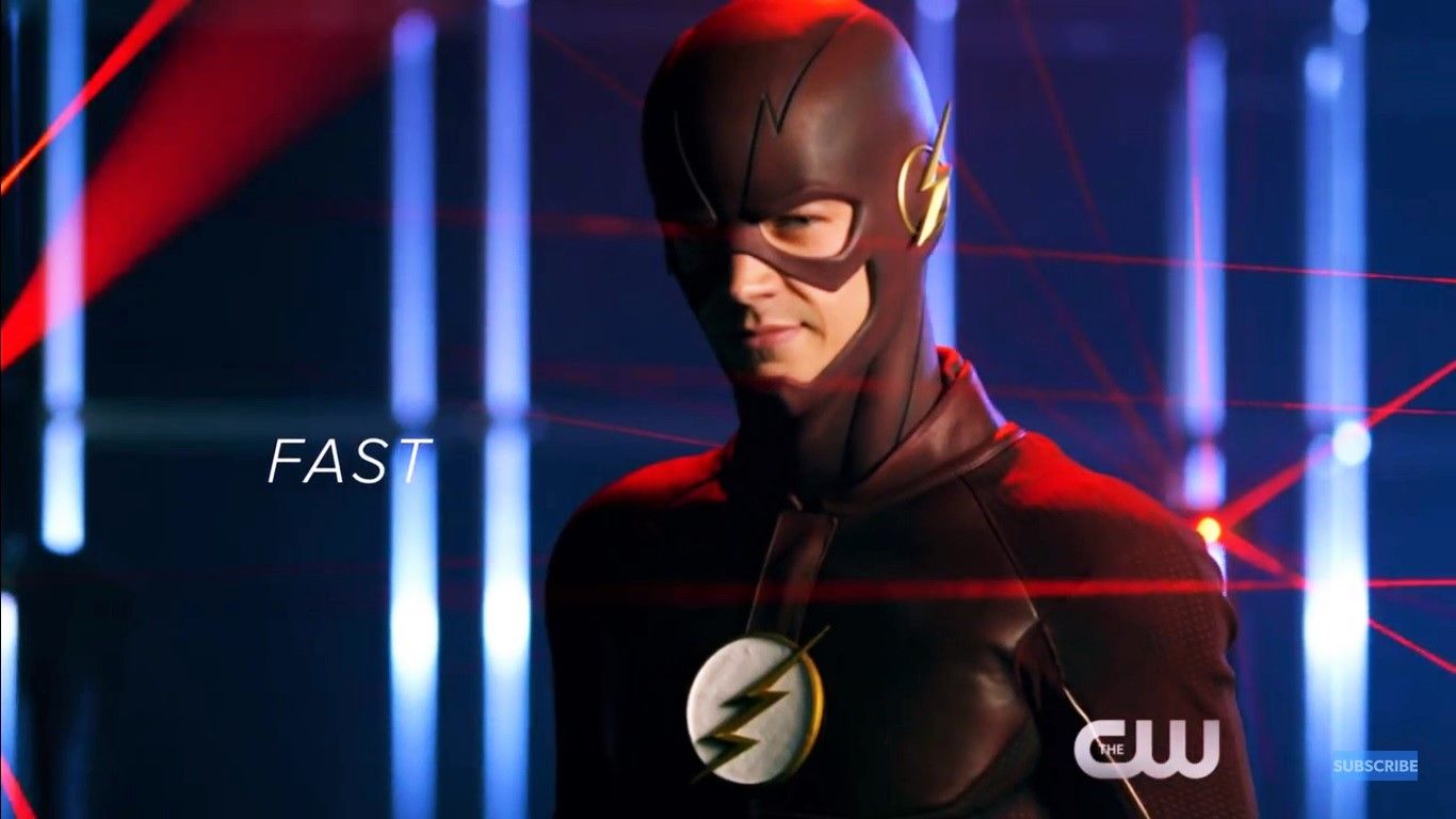 Flash showed. Flash CW. Flash новый. Конкурент CW Flash. Обратный флэш костюм.