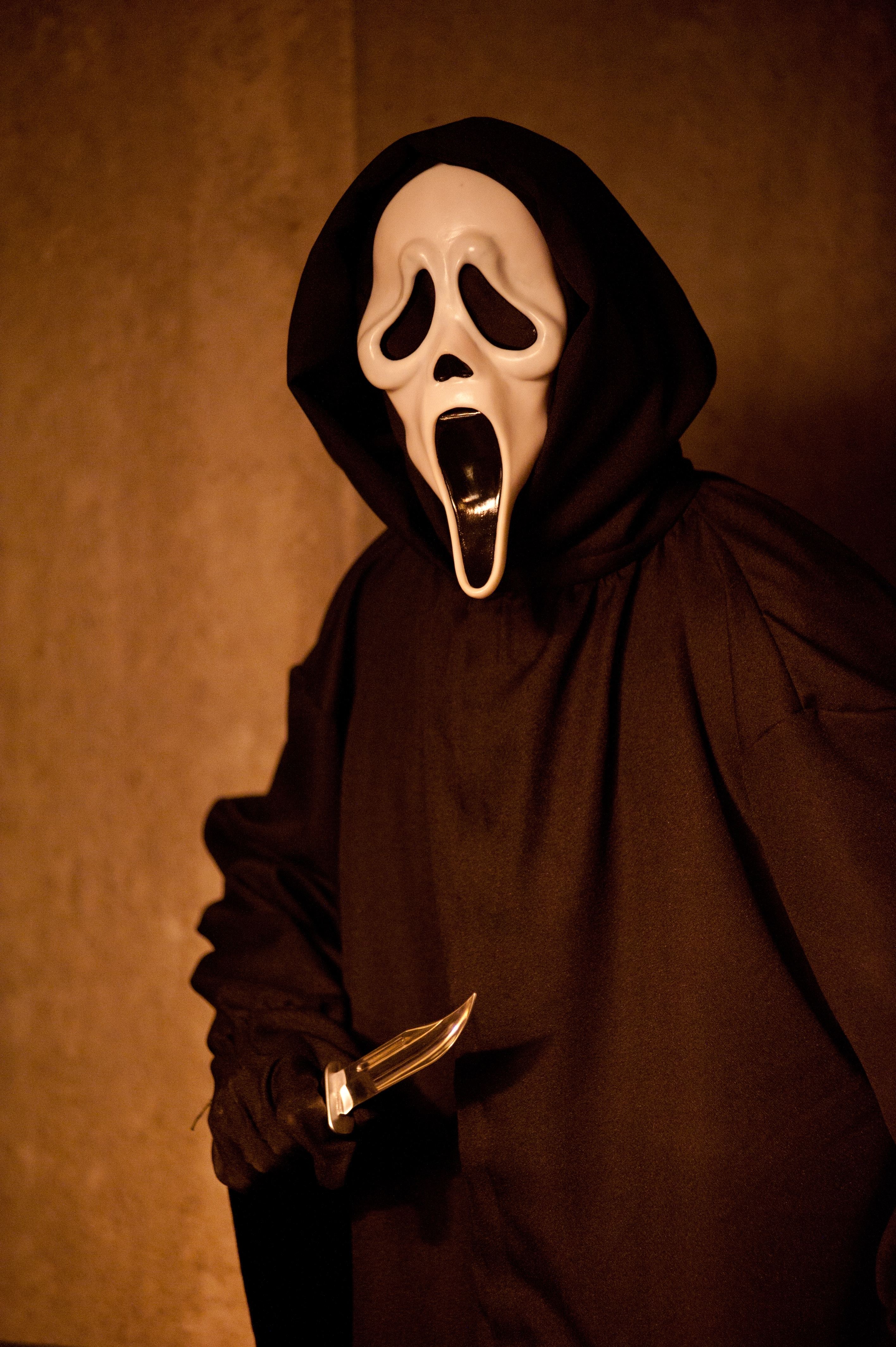 Wallpaper Scream Mask Black Background Ghostface  Wallpaperforu