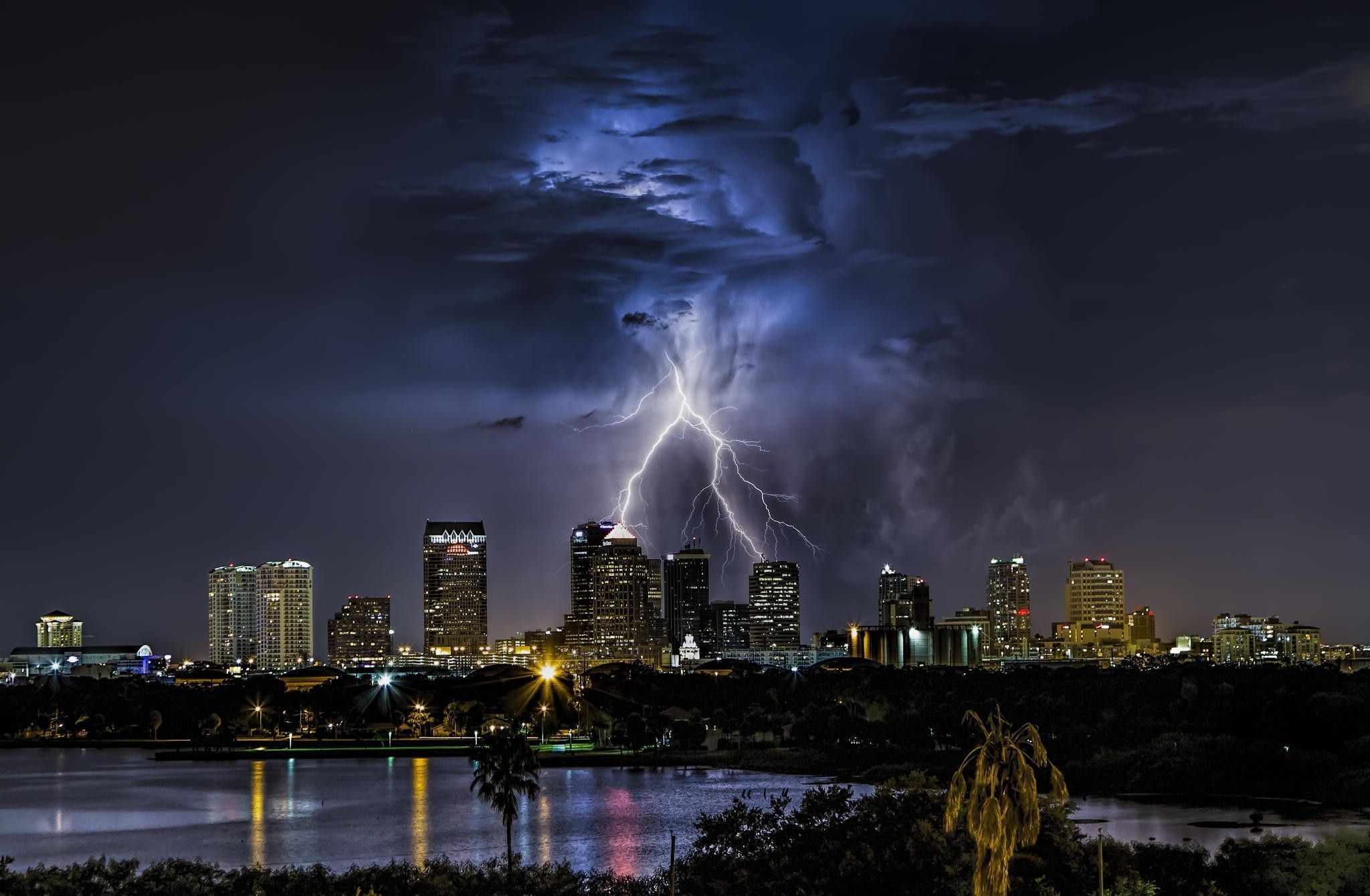 46+] Tampa Bay Lightning iPhone Wallpaper - WallpaperSafari