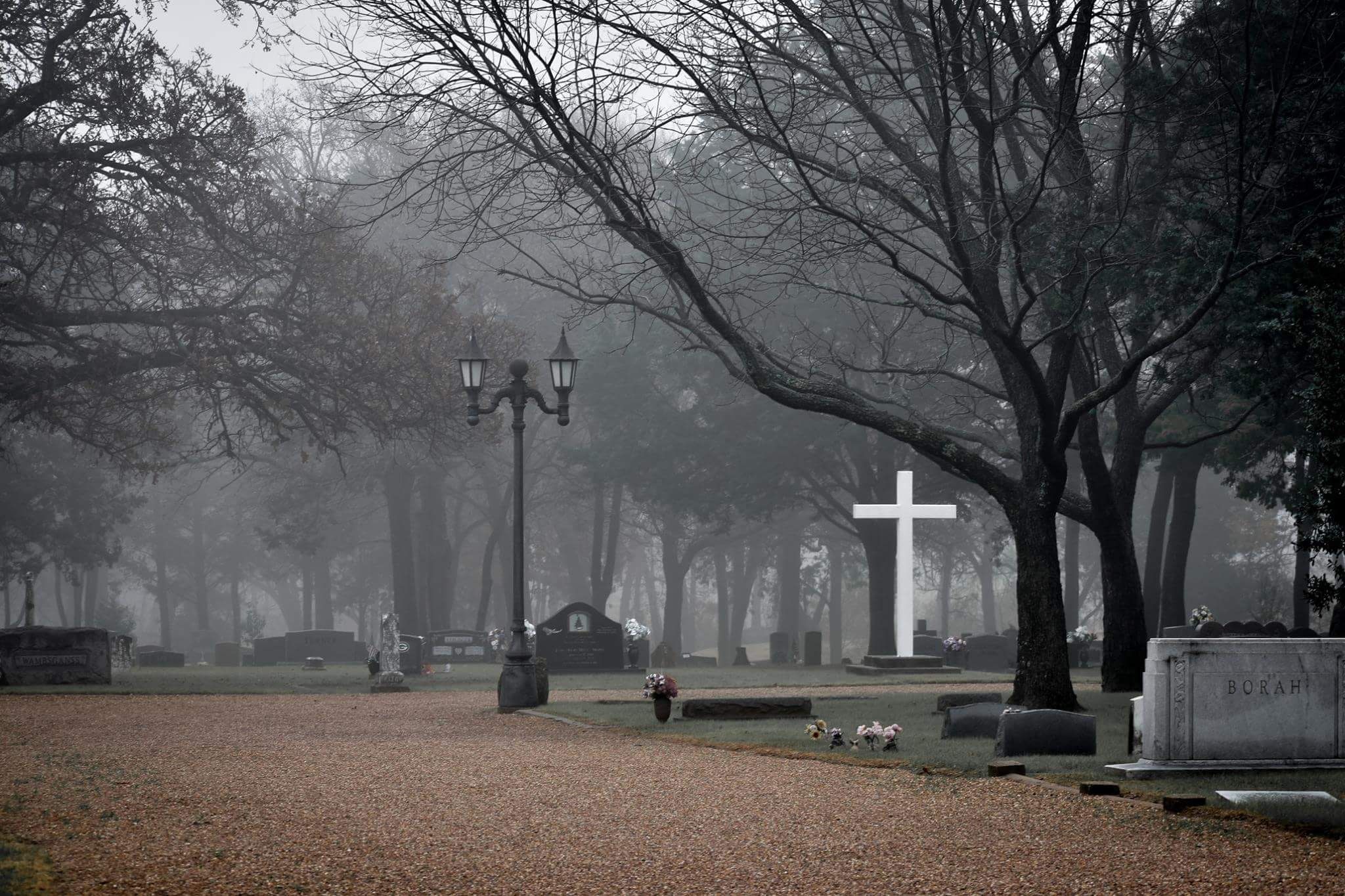Туманное кладбище