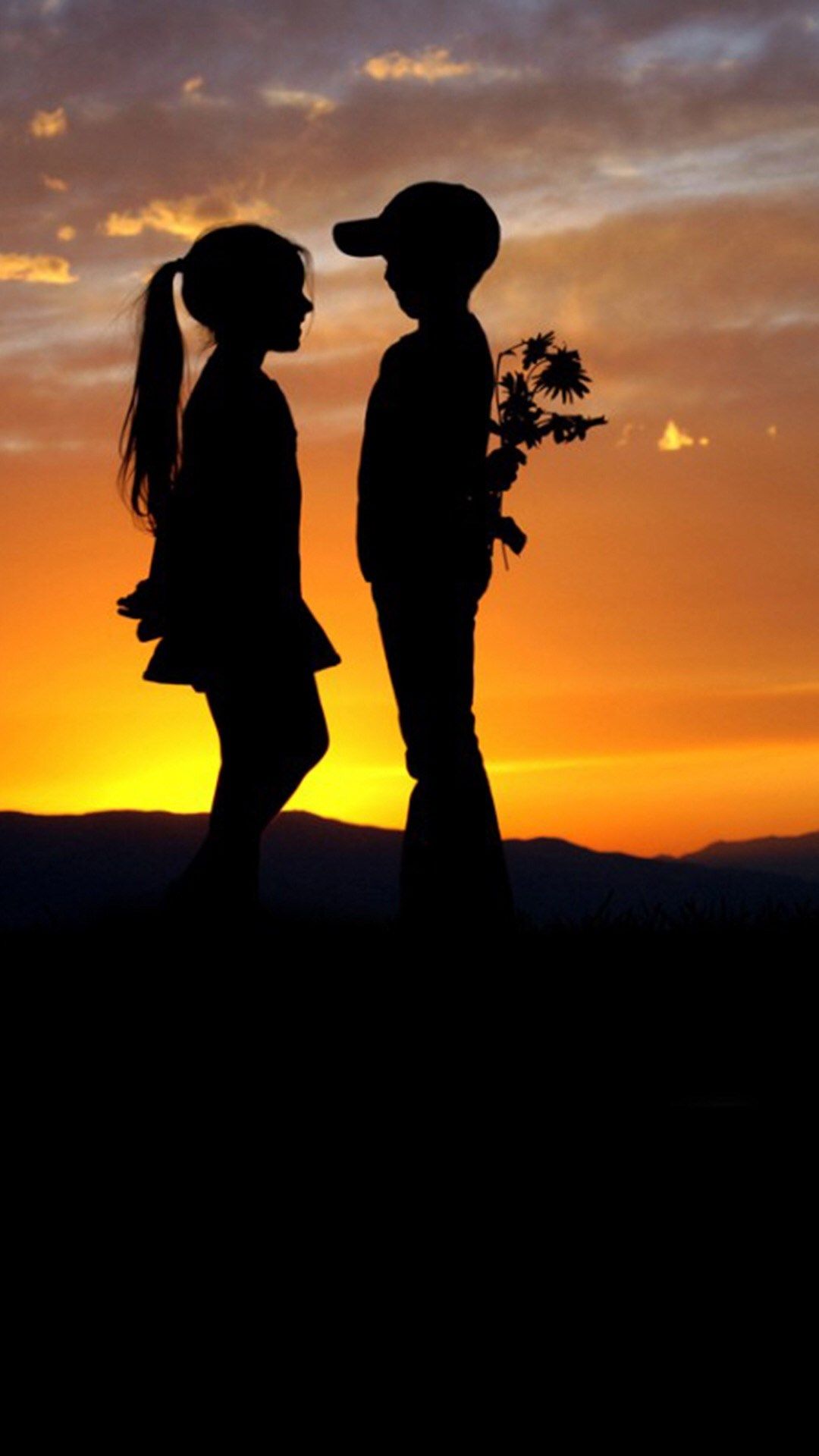 Cute Couple Love Iphone Wallpapers On Wallpaperdog