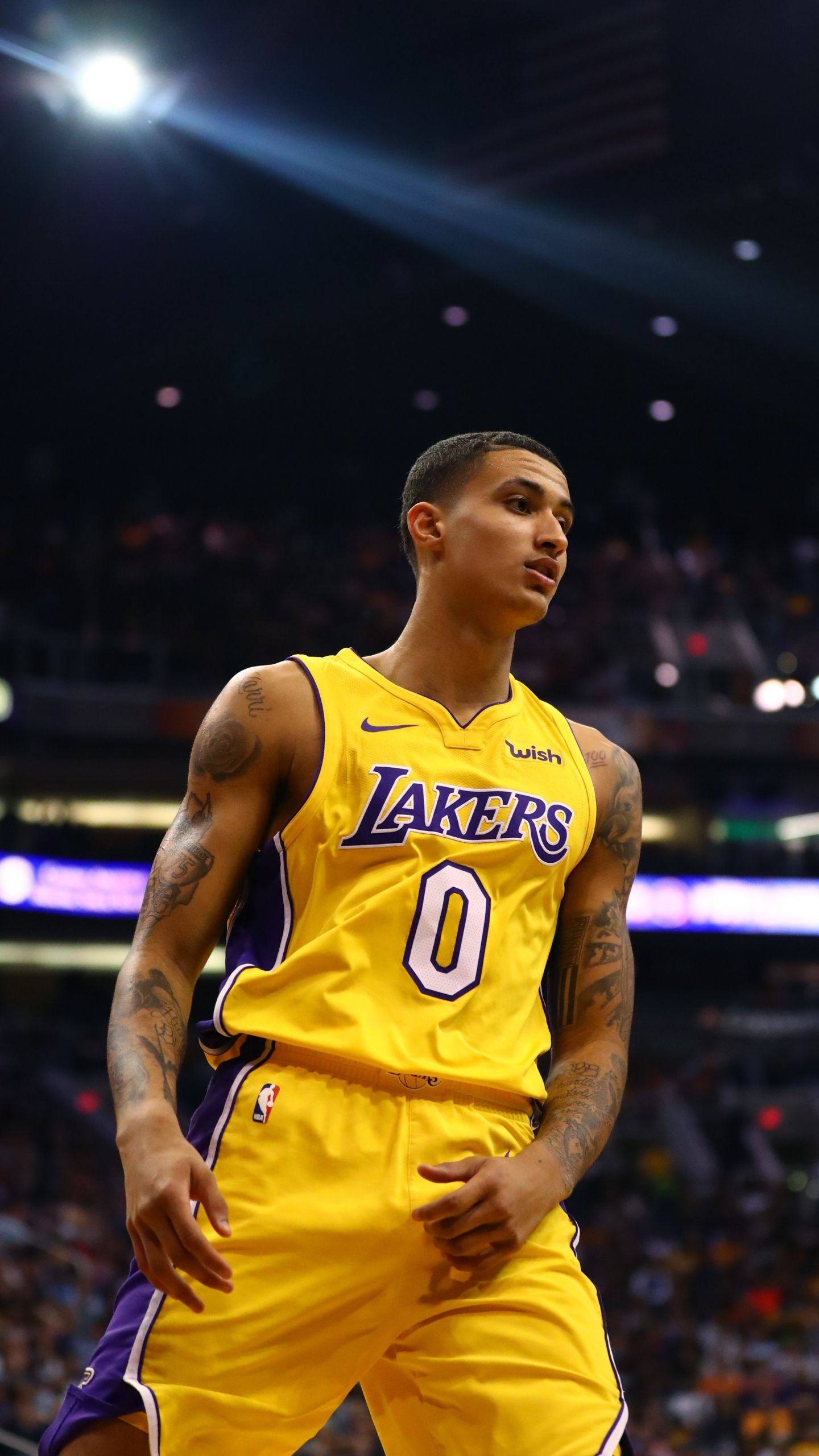 So I made this custom Kyle Kuzma wallpaper : r/lakers