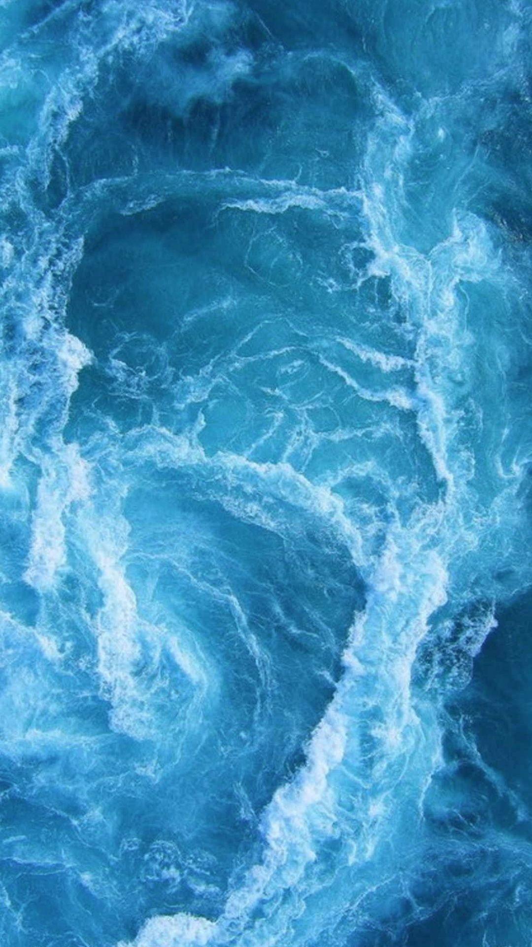 Blue Ocean Waves 4K Ultra HD Mobile Wallpaper