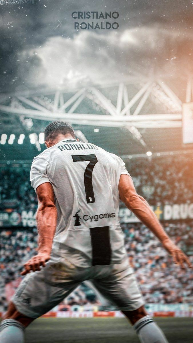 Cristiano Ronaldo Wallpapers on WallpaperDog