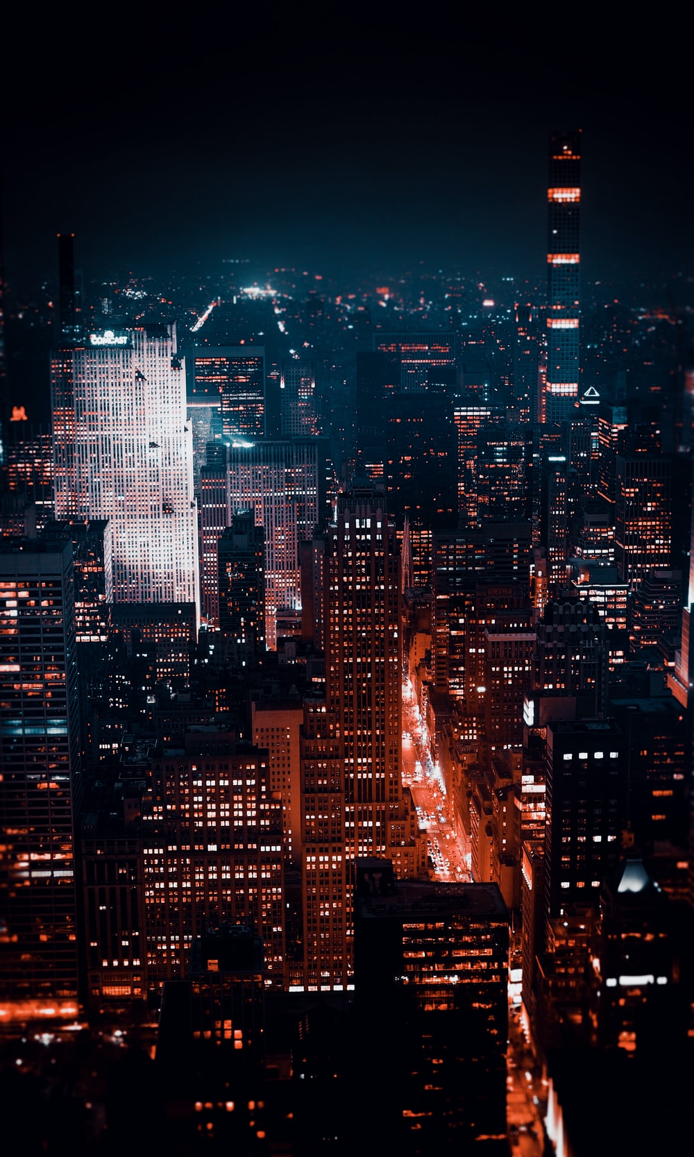 Cyberpunk Car Night City 8K Wallpaper #149