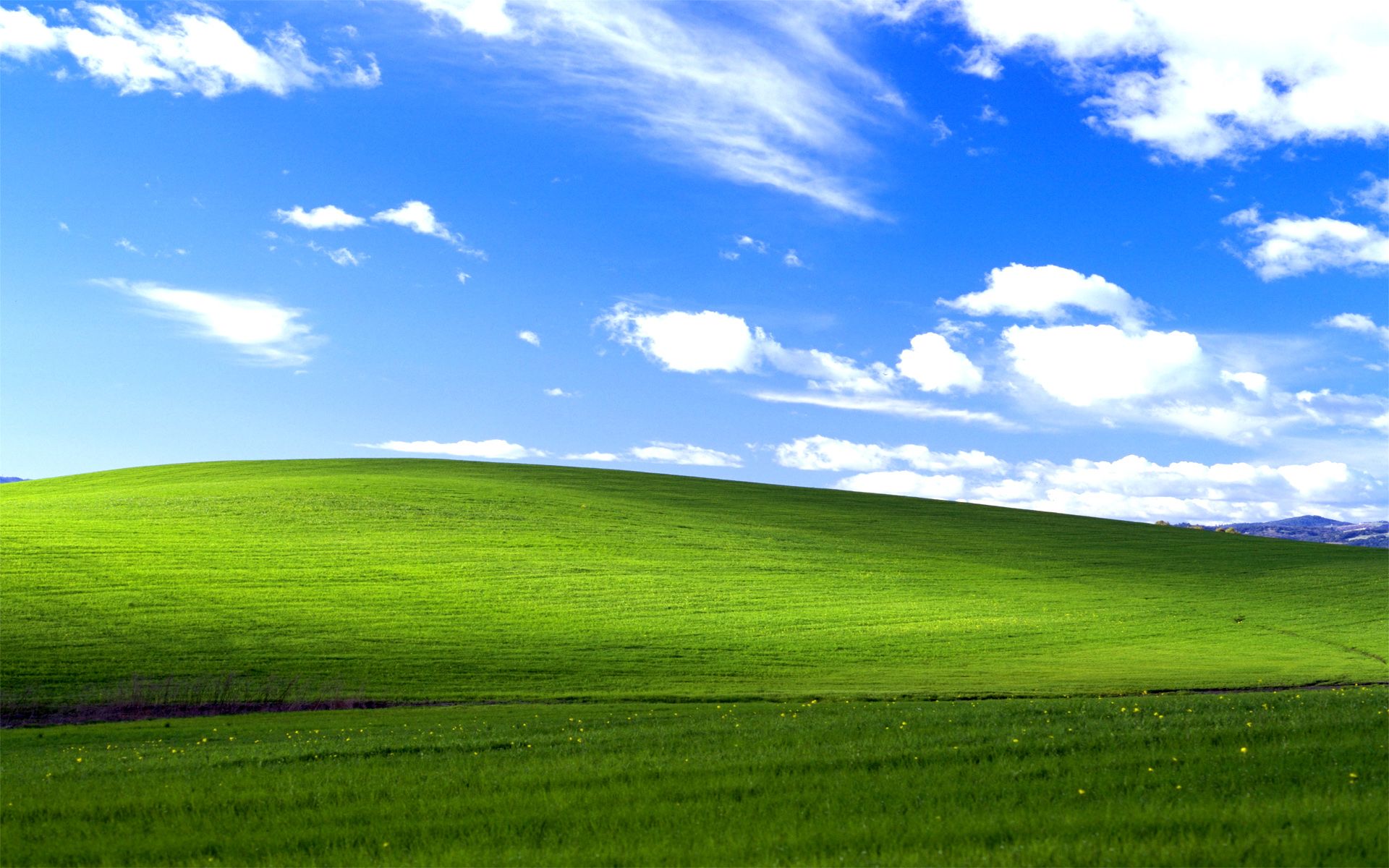 Bộ sưu tập hình nền Windows XP HD đầy màu sắc và sống động của WindowsAesthetics trên DeviantArt chắc chắn sẽ đem lại cho bạn niềm vui và sự hứng thú khi sử dụng máy tính. Những bức ảnh này sẽ làm cho màn hình của bạn thêm phần đẹp mắt và tươi sáng. Bắt đầu để xem bộ sưu tập này và chọn cho mình từng tấm hình để làm hình nền cho máy tính của bạn.