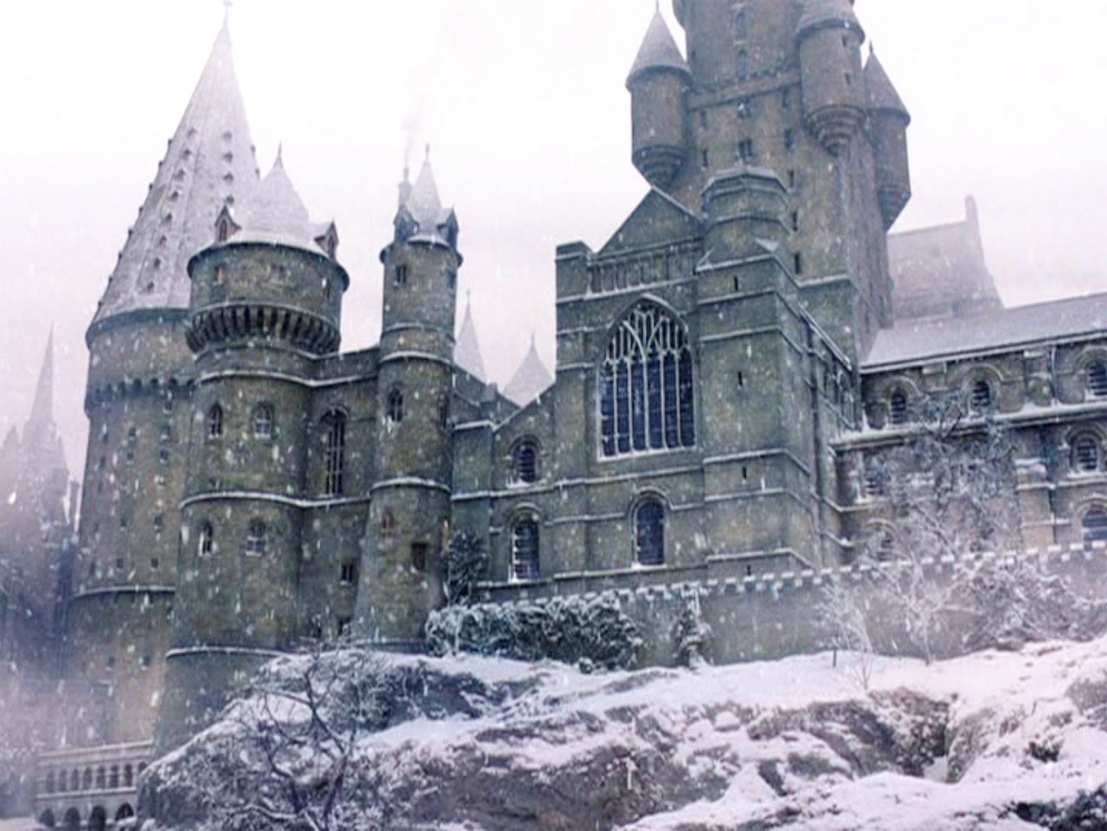 Hogwarts Snow Wallpaper - carrotapp