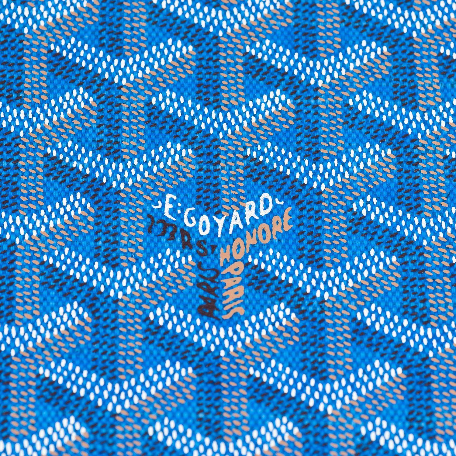 Blue Goyard Xs Max Wallpaper  Hypebeast wallpaper, Hype wallpaper,  Wallpaper doodle