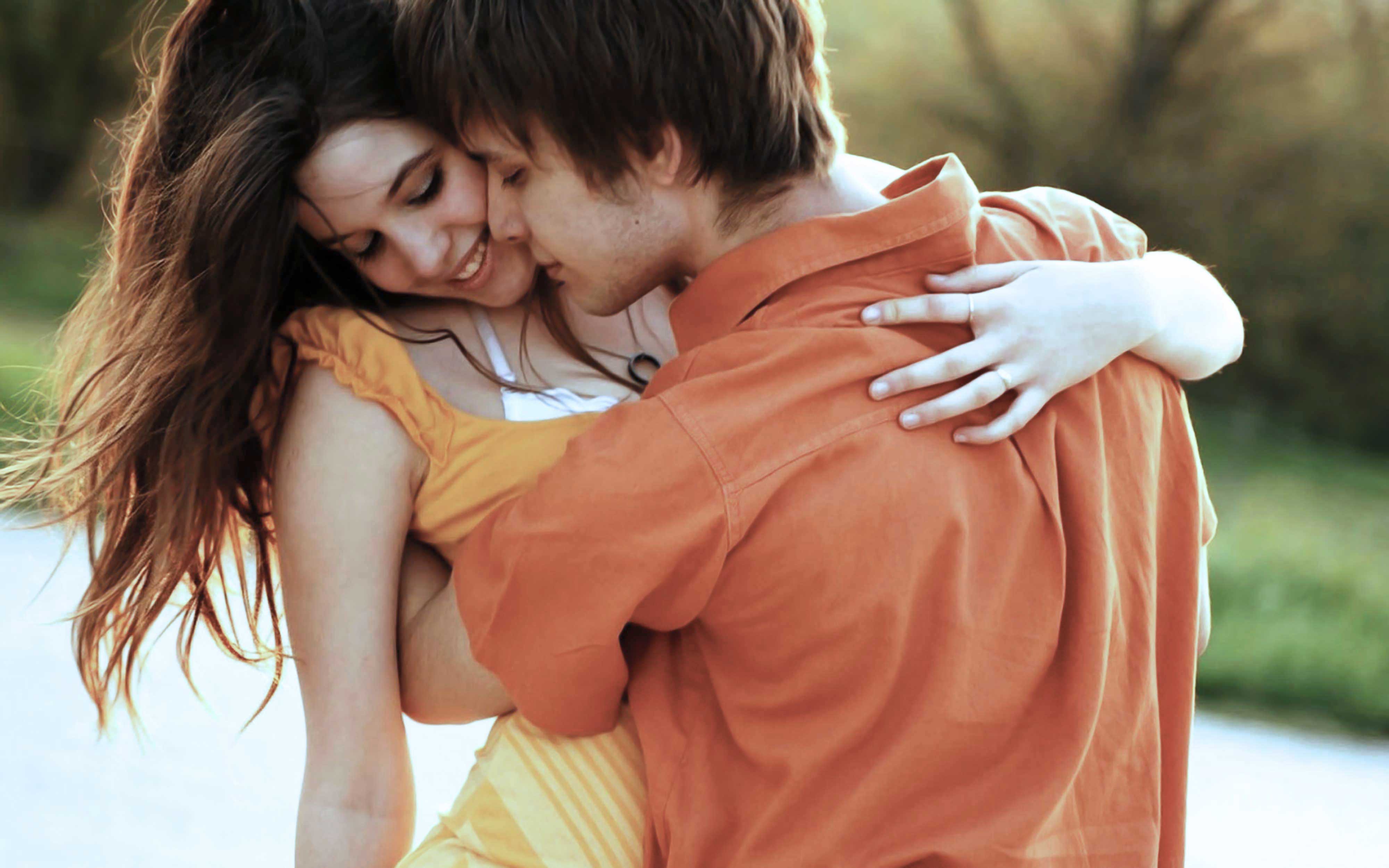 Featured image of post Romantic Love Lovely Images Of Love Couple / You can not find these types of romantic couples love dp with name on the it&#039;s very easy to customize the love images with name.