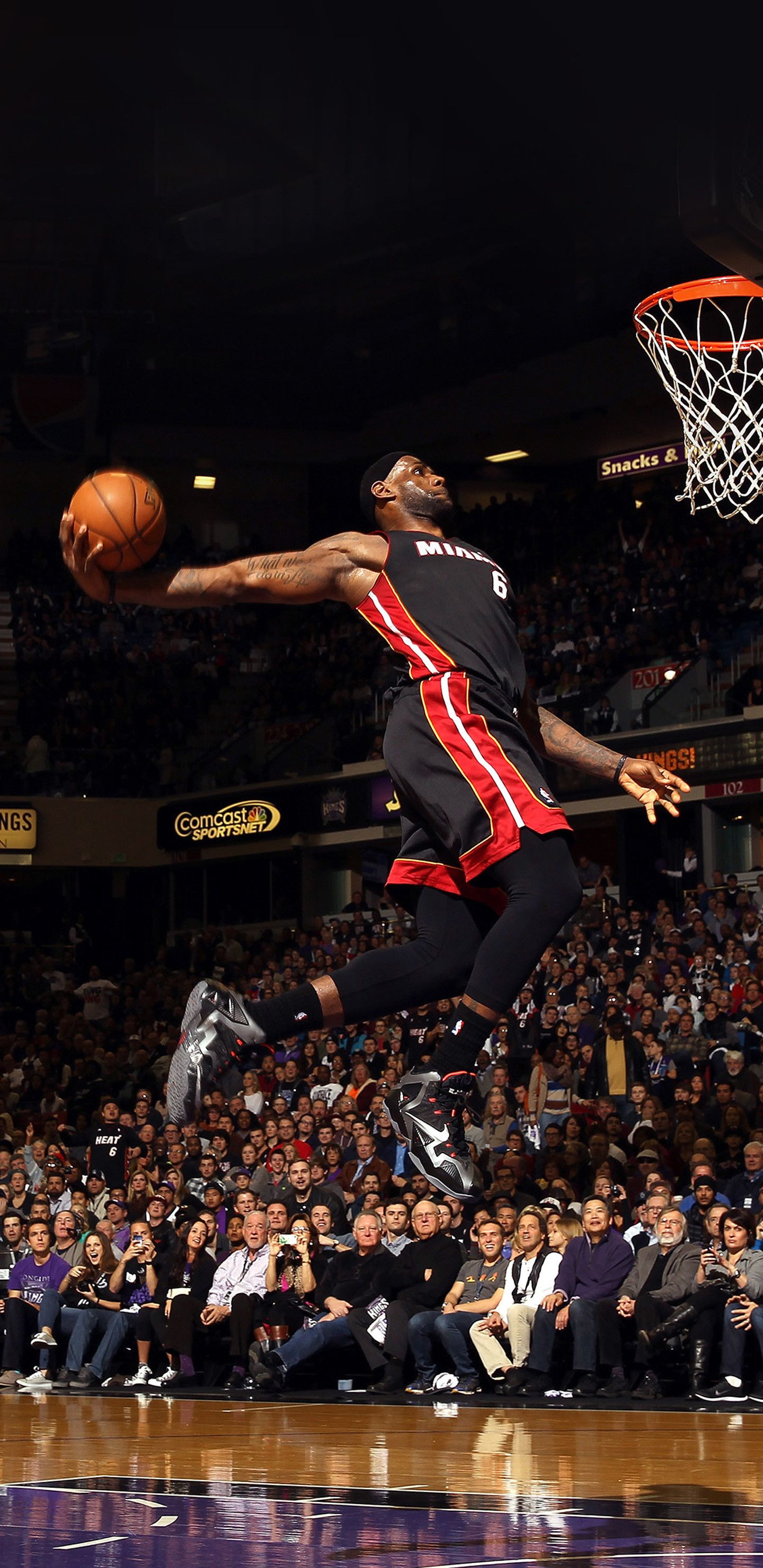 LeBron James Dunk Wallpapers on