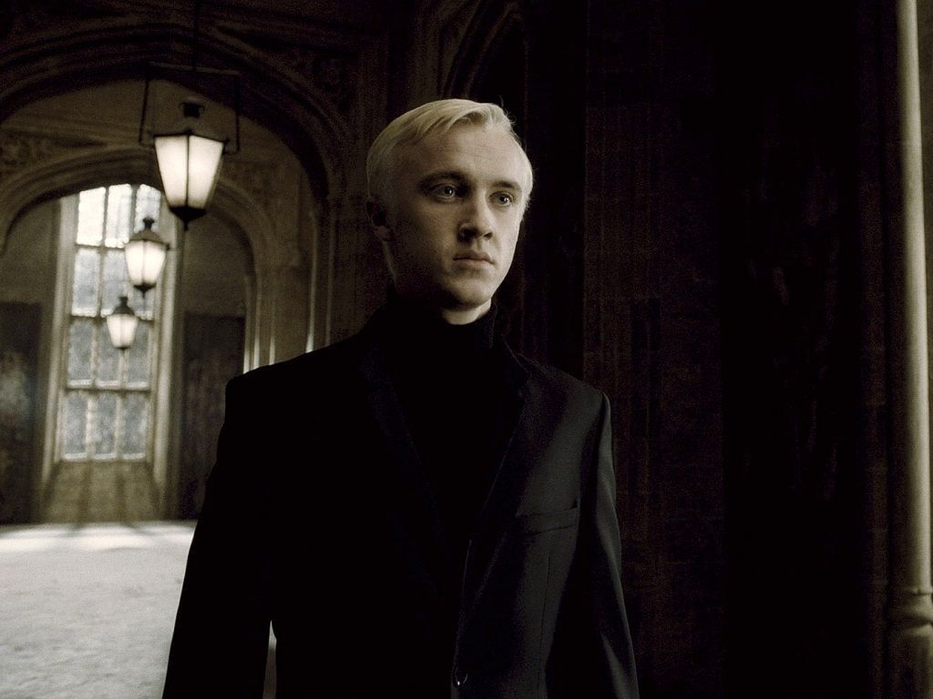 Featured image of post Draco Malfoy Wallpaper Aesthetic No Face