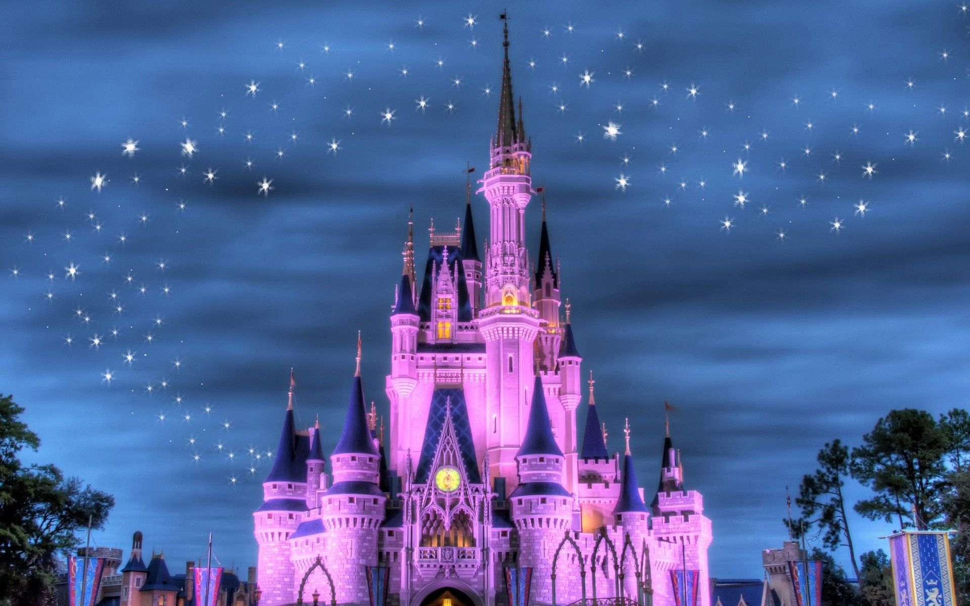 Disney World Desktop Wallpapers sẽ giúp bạn tự đưa mình đến với thế giới kỳ diệu của Disney. Với những hình ảnh đầy phù thủy và màu sắc tươi vui, đây sẽ là một trải nghiệm đáng nhớ cho bạn. Hãy xem bức ảnh liên quan và khám phá vẻ đẹp của Disney World.