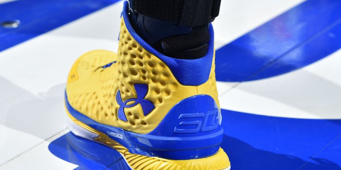 3168x2001 Person wearing yellow and blue Under Armour 3C shoe HD wallpaper