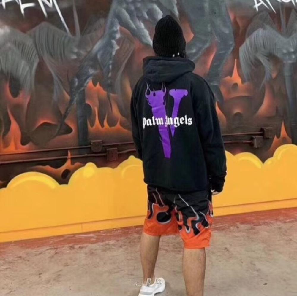 1000x998 18FW VLONE Palm Angels Letter Sweater Vintage High Street High Quality  Cotton Casual Fashion Men And Women Couple Hooded Sweater HFWPWY109