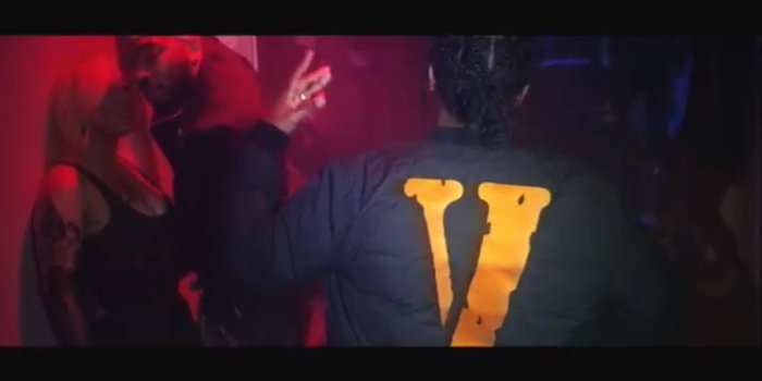 2048x1152 W2C] Vlone Bomber jacket! : FashionReps