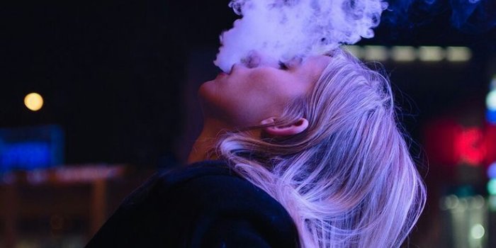 736x1310 Dew Drops. , #drops #smokeart | Vapeporn in 2019 | Smoke photography