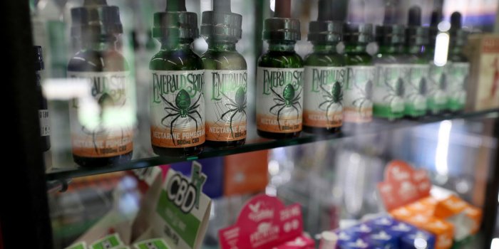 1400x933 Vape stores, e-liquid brands, and mods: inside the vape life