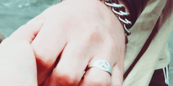 1125x2436 Holding Hands Wallpaper (79+ images in Collection) Page 1