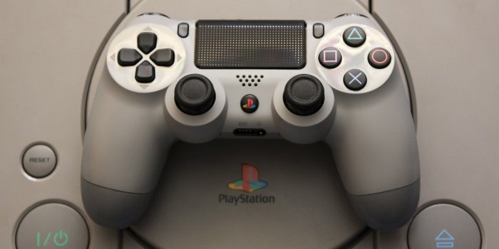 1920x1280 Gray PS4 controller HD wallpaper | Wallpaper Flare