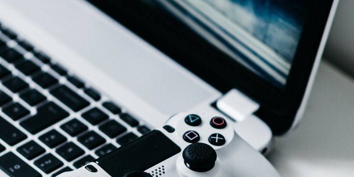 2560x1600 Download 2560x1600 Gamepad, Playstation 4 Controller, Notebook