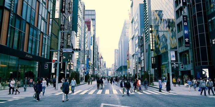 1332x850 Wallpaper Tokyo, Japan, street, people, cityscape, everyday life