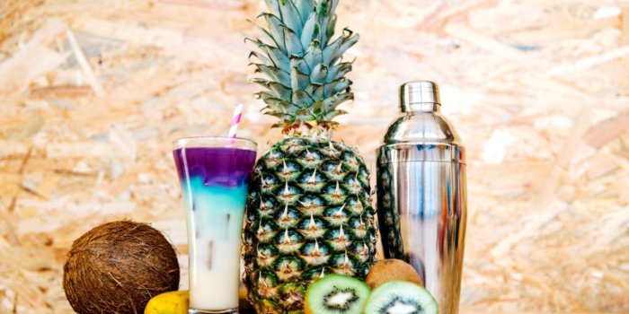 1252x773 Cocktails Fruit Pineapple Coconut Hd Wallpaper | Soft Wallpapers