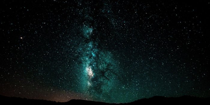 2048x1152 wallpaper starry sky, milky way, night, shining, galaxy HD