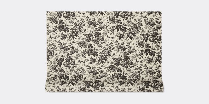 2560x2160 Gucci Décor Herbarium Wallpaper - Black | WallpaperSTORE*