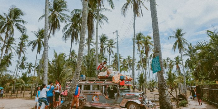 3008x2000 Van wallpapers and backgrounds