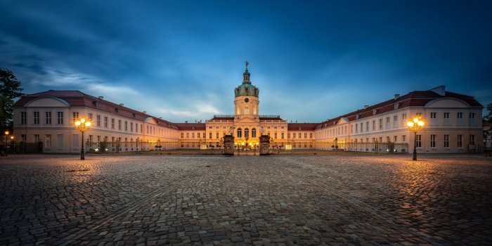 2880x1800 Download wallpapers Charlottenburg Palace, Berlin, luxury old palace