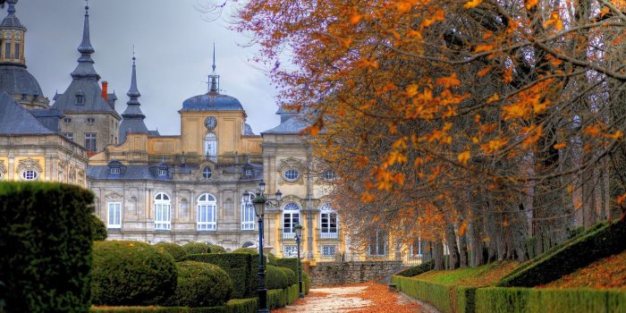 2880x1800 17 Stunning HD Palace Wallpapers