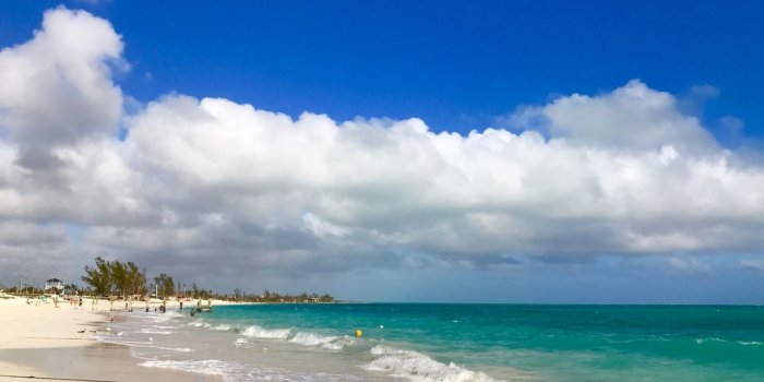 1224x918 Taino Beach Park, Freeport, The Bahamas - Clear blue water in Taino...
