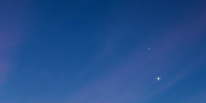 744x1392 Nature Sky Blue Sunshine Healing Scene iPhone se Wallpapers Free