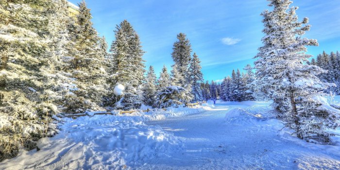 2048x1361 Abstract Winter River wallpaper