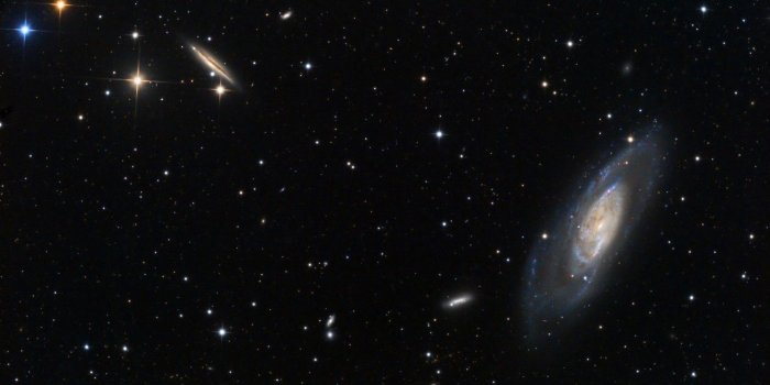 1332x850 Wallpaper galaxy, The Dogs Of War, in the constellation, M 106