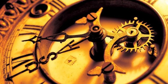 1024x768 Alex on Tattoo in 2019 | Old clocks, Clock wallpaper, Antique