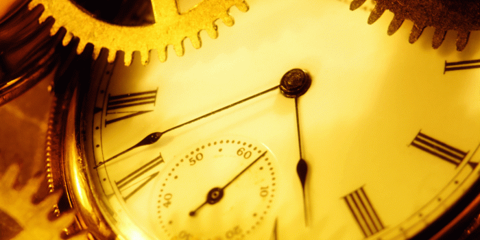 1600x1290 old watch wallpaper