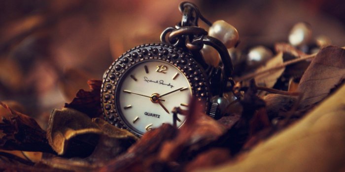 1680x1050 19 HD Outstanding Clock Wallpapers