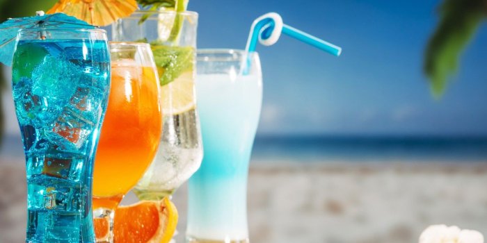 1332x850 Wallpaper beach, summer, stay, cocktail, ice, summer, drinks, beach