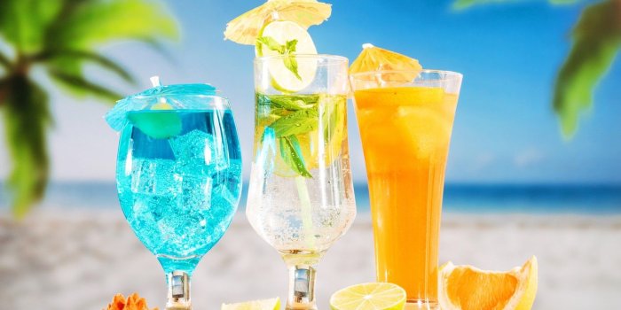 1332x850 Wallpaper beach, summer, stay, cocktail, ice, summer, drinks, beach